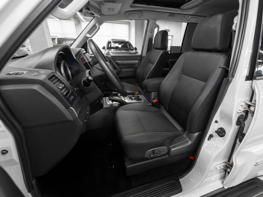 Mitsubishi Pajero IV Рестайлинг 2 Москва  - изображение 9