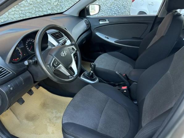 Hyundai Solaris I с пробегом 2011 года, цена 630 000 рублей, 211975 км, седан, Автокод Объявления
