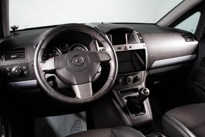 Opel Zafira B с пробегом 2006 года, цена 399 000 рублей, 290672 км, компактвэн, Автокод Объявления