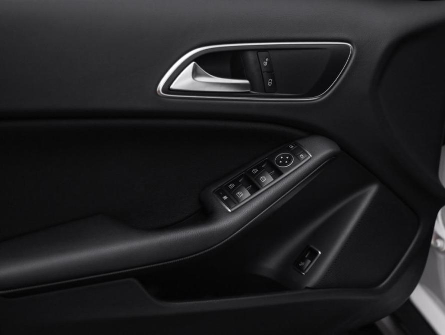 Mercedes-Benz GLA I (X156) Рестайлинг Санкт-Петербург  - изображение 26