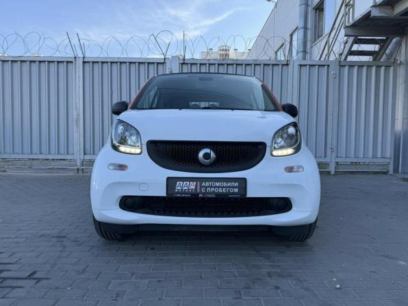 Smart Forfour II с пробегом 2018 года, цена 949 000 рублей, 75493 км, хэтчбек, Автокод Объявления