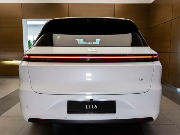 Новый Li Auto (Lixiang) L6 2025 года, цена 8 290 000 рублей, внедорожник, Автокод Объявления