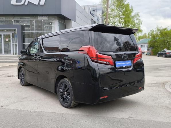 Toyota Alphard III Рестайлинг с пробегом 2021 года, цена 4 900 000 рублей, 157004 км, минивэн, Автокод Объявления