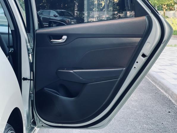 Hyundai Solaris II с пробегом 2018 года, цена 1 150 000 рублей, 92095 км, седан, Автокод Объявления