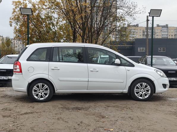 Opel Zafira B Рестайлинг с пробегом 2013 года, цена 549 000 рублей, 348000 км, компактвэн, Автокод Объявления