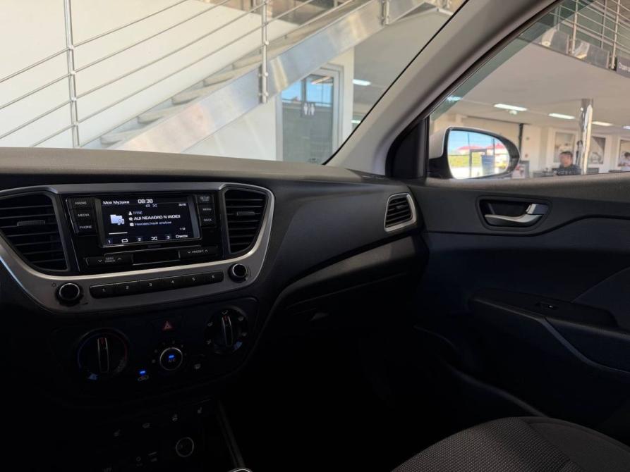 Hyundai Solaris II Ростов-на-Дону  - изображение 10