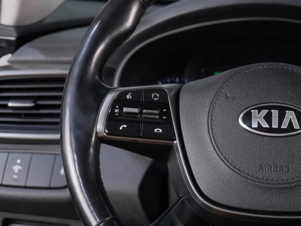 Kia Sorento III Prime Рестайлинг с пробегом 2018 года, цена 2 729 000 рублей, 105127 км, внедорожник, Автокод Объявления