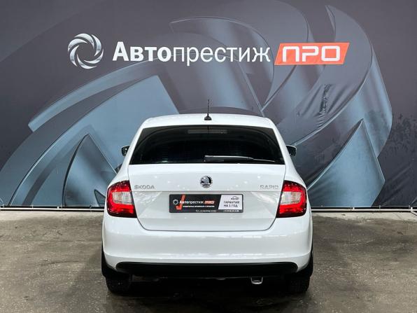 Skoda Rapid I Рестайлинг с пробегом 2019 года, цена 1 180 000 рублей, 51472 км, лифтбек, Автокод Объявления