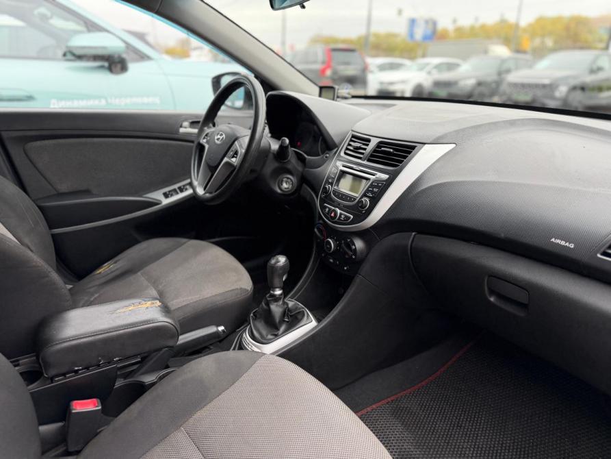 Hyundai Solaris I Череповец  - изображение 13