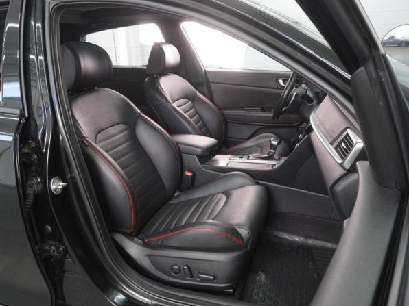 Kia Optima IV Рестайлинг с пробегом 2019 года, цена 2 199 000 рублей, 100043 км, седан, Автокод Объявления