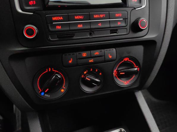 Volkswagen Jetta VI Рестайлинг с пробегом 2015 года, цена 1 128 000 рублей, 91000 км, седан, Автокод Объявления