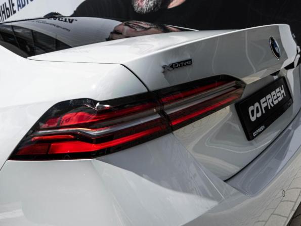 BMW 5 серии VIII (G60/G61/G68) с пробегом 2023 года, цена 7 655 880 рублей, 22695 км, седан, Автокод Объявления