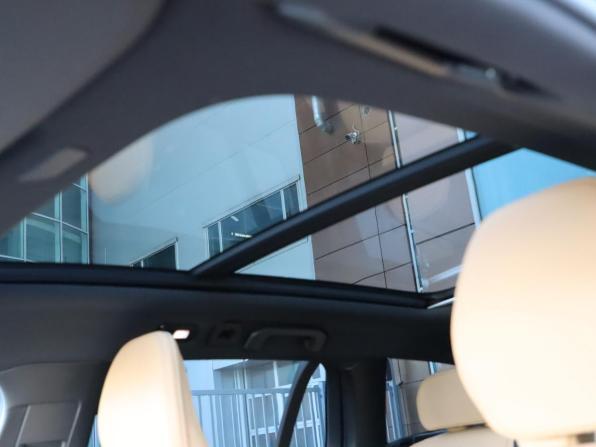 Volvo V60 Cross Country II с пробегом 2024 года, цена 6 560 000 рублей, 26500 км, универсал, Автокод Объявления