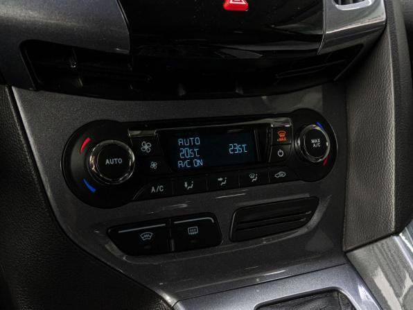 Ford Focus III с пробегом 2013 года, цена 929 000 рублей, 197889 км, хэтчбек, Автокод Объявления