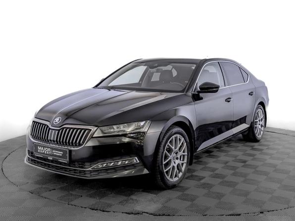 Skoda Superb III Рестайлинг с пробегом 2022 года, цена 3 330 000 рублей, 73321 км, лифтбек, Автокод Объявления