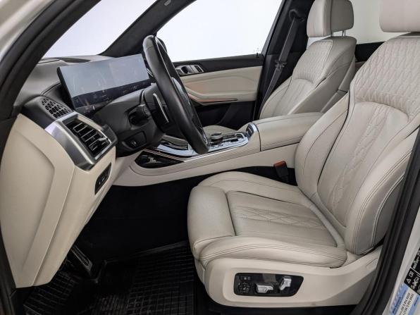 BMW X7 I (G07) Рестайлинг с пробегом 2023 года, цена 12 105 000 рублей, 53684 км, внедорожник, Автокод Объявления