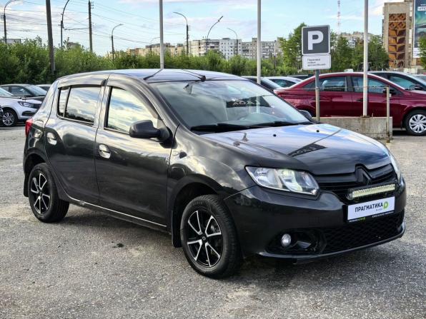 Renault Sandero II с пробегом 2015 года, цена 579 000 рублей, 188000 км, хэтчбек, Автокод Объявления