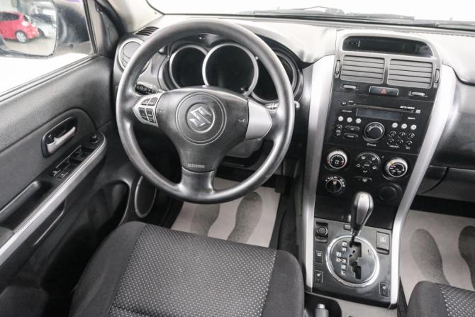 Suzuki Grand Vitara II с пробегом 2006 года, цена 799 000 рублей, 197500 км, внедорожник, Автокод Объявления