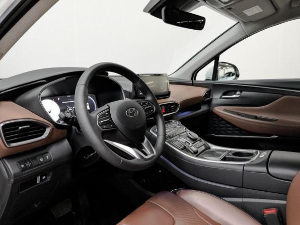 Hyundai Santa Fe IV Рестайлинг с пробегом 2021 года, цена 3 790 000 рублей, 43324 км, внедорожник, Автокод Объявления
