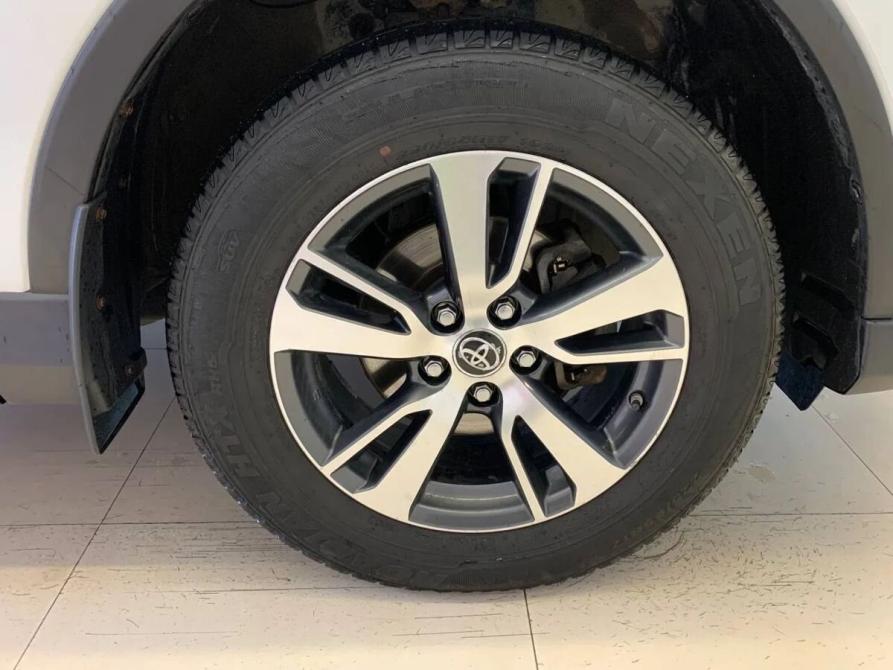 Toyota RAV4 IV (XA40) Рестайлинг Челябинск  - изображение 15