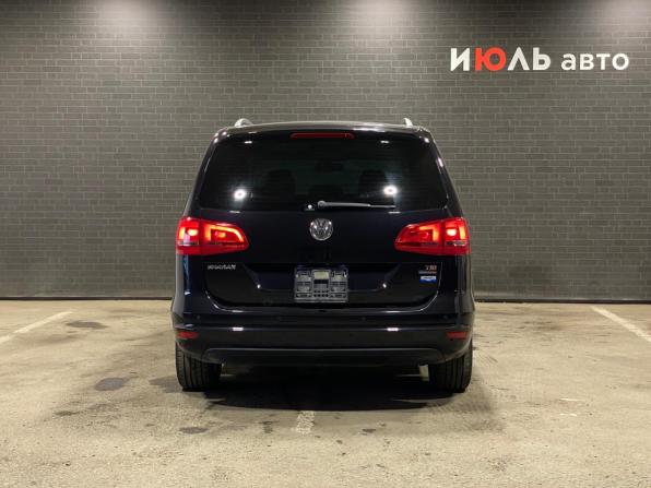 Volkswagen Sharan II с пробегом 2011 года, цена 1 415 000 рублей, 133270 км, минивэн, Автокод Объявления