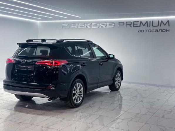 Toyota RAV4 IV (XA40) Рестайлинг с пробегом 2018 года, цена 2 650 000 рублей, 178000 км, внедорожник, Автокод Объявления
