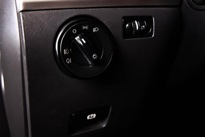 Volkswagen Touareg I Рестайлинг с пробегом 2008 года, цена 1 299 000 рублей, 328889 км, внедорожник, Автокод Объявления