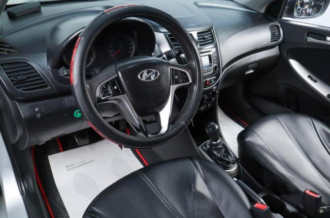 Hyundai Solaris I Рестайлинг с пробегом 2014 года, цена 629 000 рублей, 247371 км, седан, Автокод Объявления