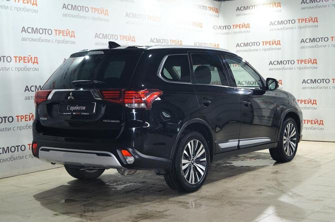 Mitsubishi Outlander III Рестайлинг 3 с пробегом 2020 года, цена 2 500 000 рублей, 81900 км, внедорожник, Автокод Объявления