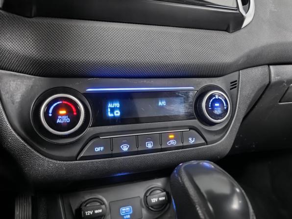 Hyundai Creta I Рестайлинг с пробегом 2021 года, цена 1 535 000 рублей, 216035 км, внедорожник, Автокод Объявления