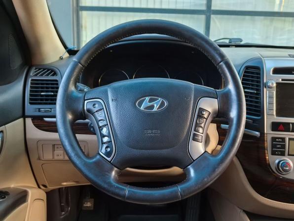 Hyundai Santa Fe II Рестайлинг с пробегом 2011 года, цена 1 055 000 рублей, 312386 км, внедорожник, Автокод Объявления