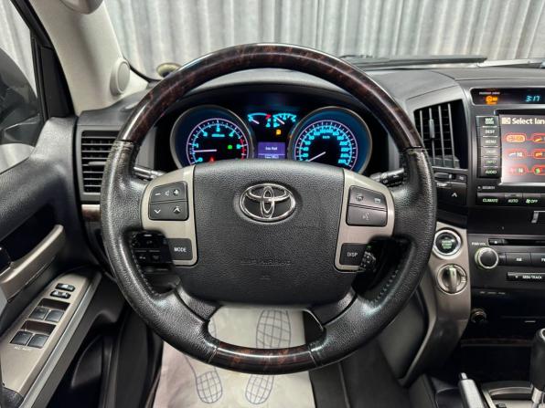 Toyota Land Cruiser 200 Series с пробегом 2008 года, цена 2 850 000 рублей, 255834 км, внедорожник, Автокод Объявления
