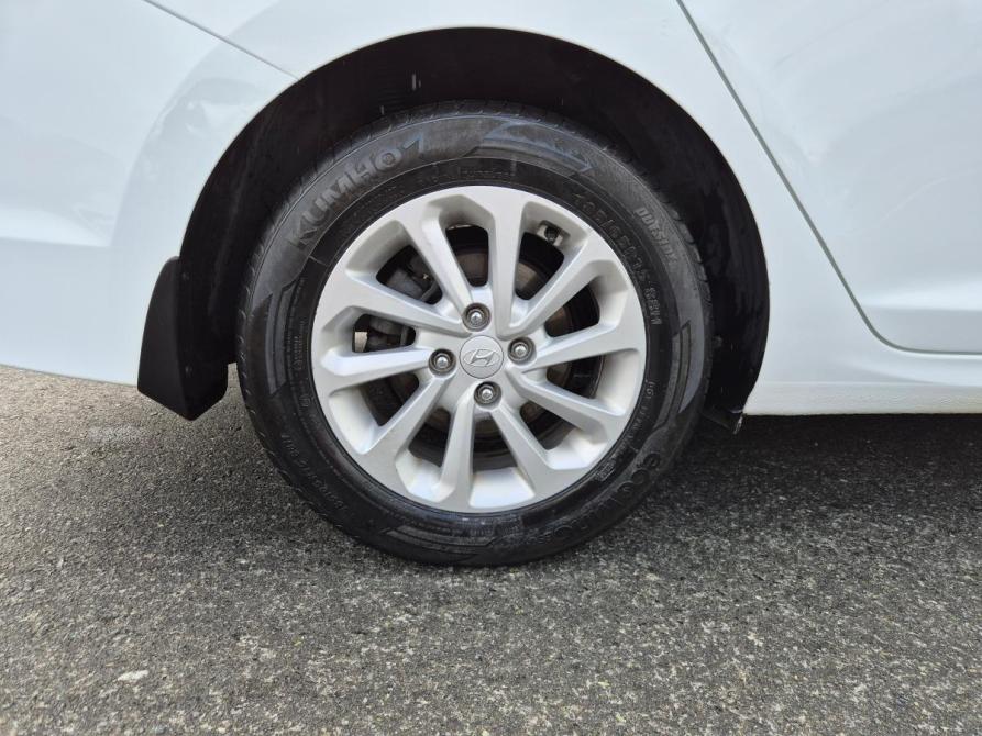 Hyundai Solaris II Екатеринбург  - изображение 12