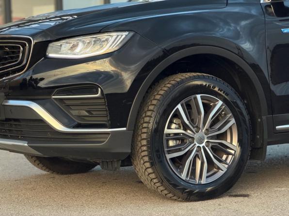 Geely Atlas Pro с пробегом 2024 года, цена 2 390 000 рублей, 2924 км, внедорожник, Автокод Объявления