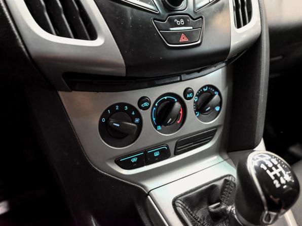 Ford Focus III с пробегом 2012 года, цена 700 000 рублей, 247046 км, хэтчбек, Автокод Объявления