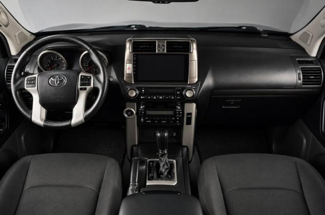 Toyota Land Cruiser Prado 150 Series с пробегом 2011 года, цена 2 629 000 рублей, 281000 км, внедорожник, Автокод Объявления