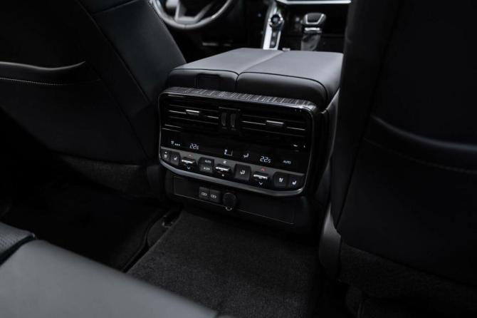 Новый Toyota Land Cruiser 300 Series 2026 года, цена 13 990 000 рублей, внедорожник, Автокод Объявления
