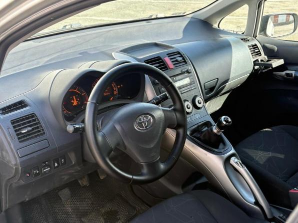 Toyota Auris I с пробегом 2009 года, цена 595 000 рублей, 262427 км, хэтчбек, Автокод Объявления