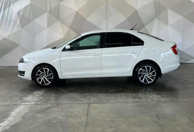 Skoda Rapid I Рестайлинг с пробегом 2018 года, цена 1 130 000 рублей, 130000 км, лифтбек, Автокод Объявления