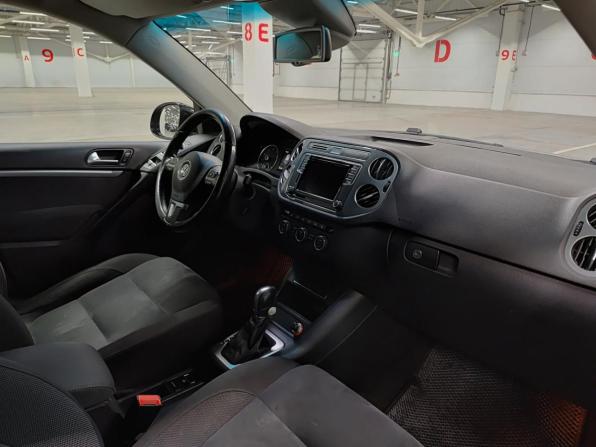 Volkswagen Tiguan I Рестайлинг с пробегом 2015 года, цена 1 399 000 рублей, 278294 км, внедорожник, Автокод Объявления