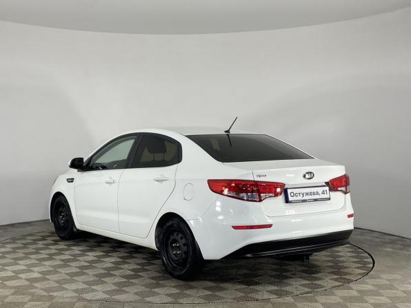 Kia Rio III Рестайлинг с пробегом 2016 года, цена 1 050 000 рублей, 167692 км, седан, Автокод Объявления