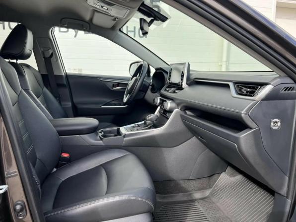 Toyota RAV4 V (XA50) с пробегом 2021 года, цена 3 799 000 рублей, 78000 км, внедорожник, Автокод Объявления