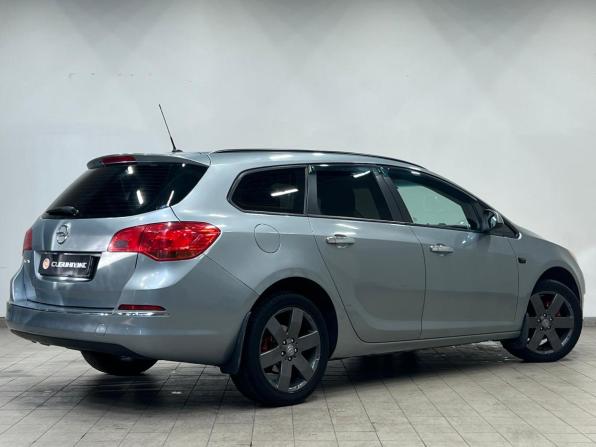 Opel Astra J Рестайлинг с пробегом 2013 года, цена 880 000 рублей, 129041 км, универсал, Автокод Объявления