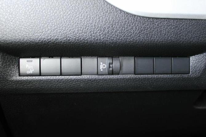 Peugeot Traveller I с пробегом 2021 года, цена 2 800 000 рублей, 219000 км, минивэн, Автокод Объявления