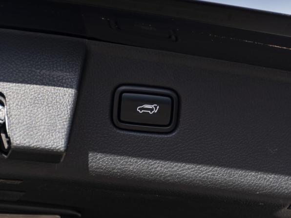Kia Mohave I Рестайлинг 2 с пробегом 2020 года, цена 4 698 000 рублей, 94000 км, внедорожник, Автокод Объявления