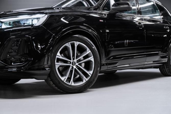 Новый Audi Q7 II (4M) Рестайлинг 2 2025 года, цена 10 690 000 рублей, внедорожник, Автокод Объявления