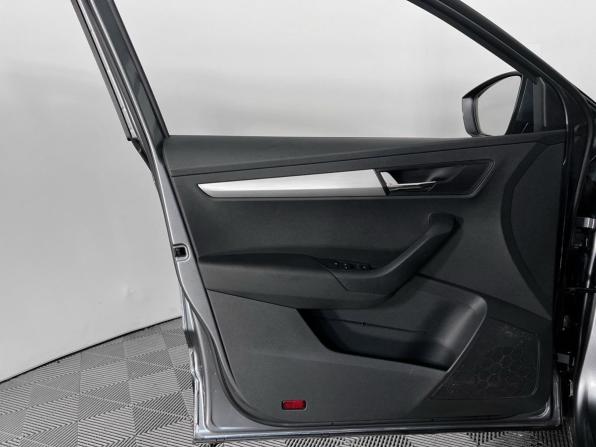 Skoda Karoq I с пробегом 2020 года, цена 2 499 000 рублей, 48000 км, внедорожник, Автокод Объявления
