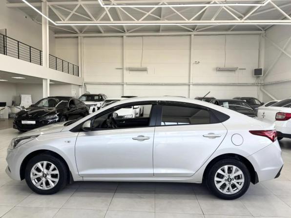 Hyundai Solaris II с пробегом 2017 года, цена 1 249 000 рублей, 166770 км, седан, Автокод Объявления