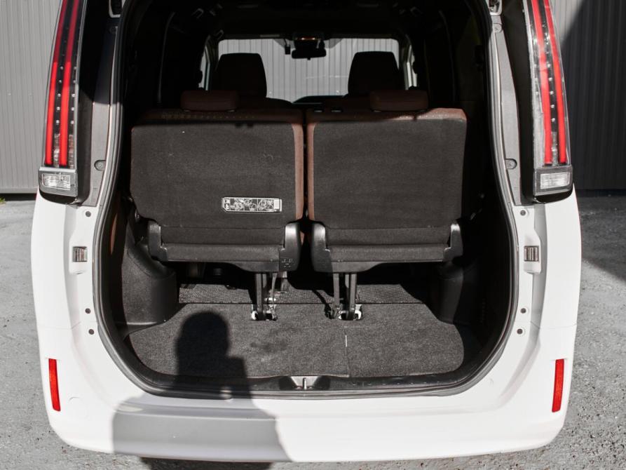 Toyota Noah III (R80) Рестайлинг Екатеринбург  - изображение 8