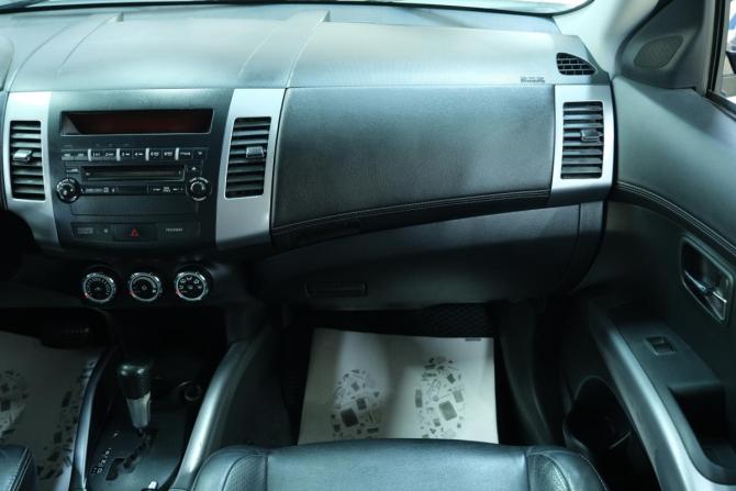 Mitsubishi Outlander II Рестайлинг с пробегом 2010 года, цена 1 249 000 рублей, 193000 км, внедорожник, Автокод Объявления